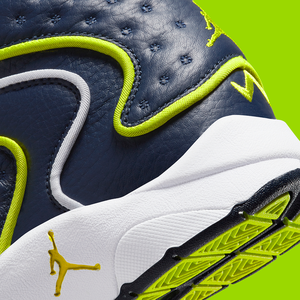 Air Jordan Womens Og College Navy White Venom Green Cw0907 400 4