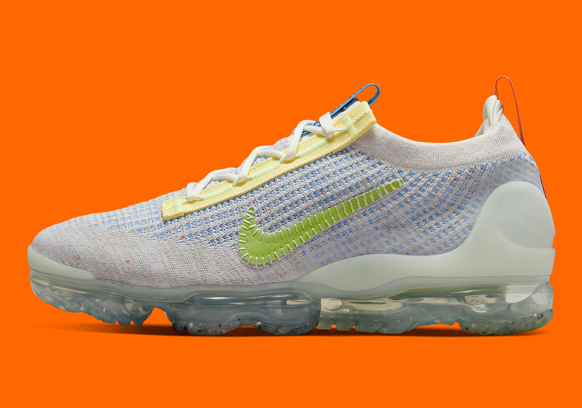 Another Greyscale Nike Vapormax 2021 Flyknit Appears With Primary Color Accents