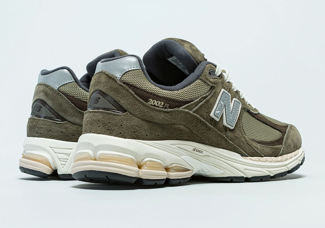 New Balance 2002r M2002rhn Olive Cream 3