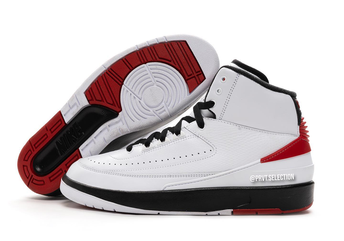Air Jordan 2 Chicago 2022 Photos 2