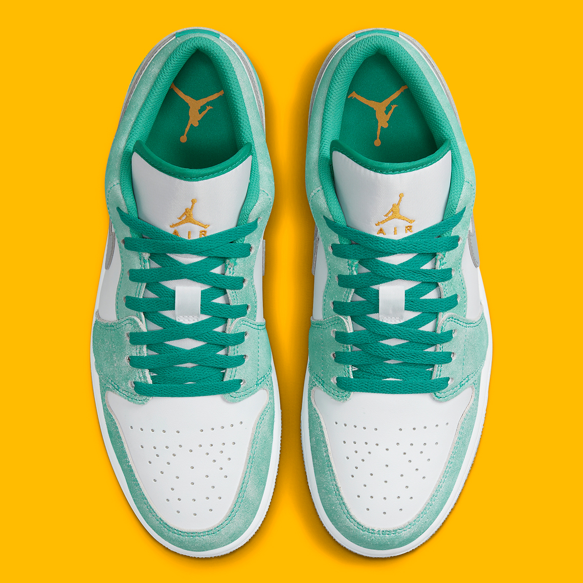 Air Jordan 1 Low New Emerald Dn3705 301 6