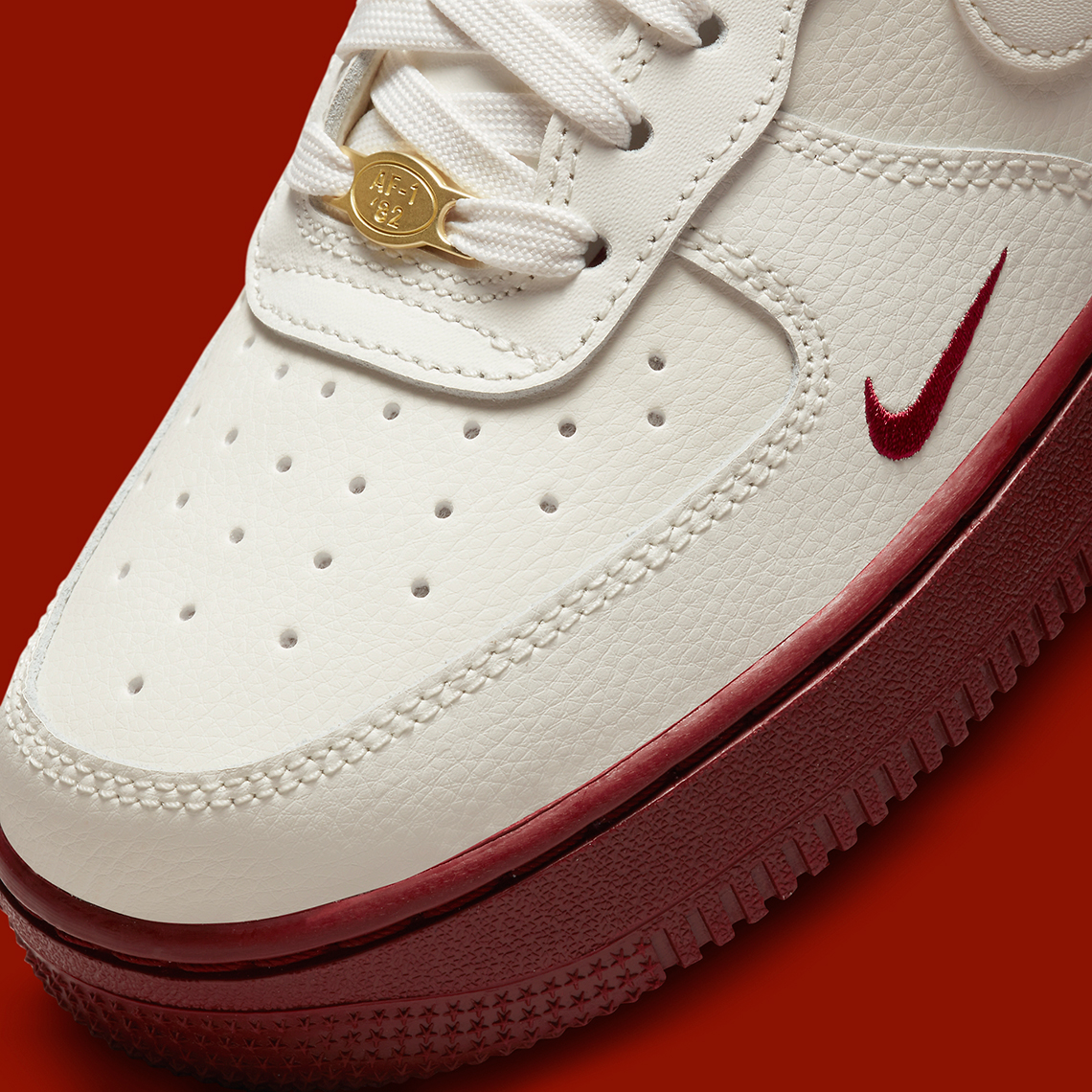Nike Air Force 1 Low Se Sail Team Red Metallic Gold Black Dq7582 100 6