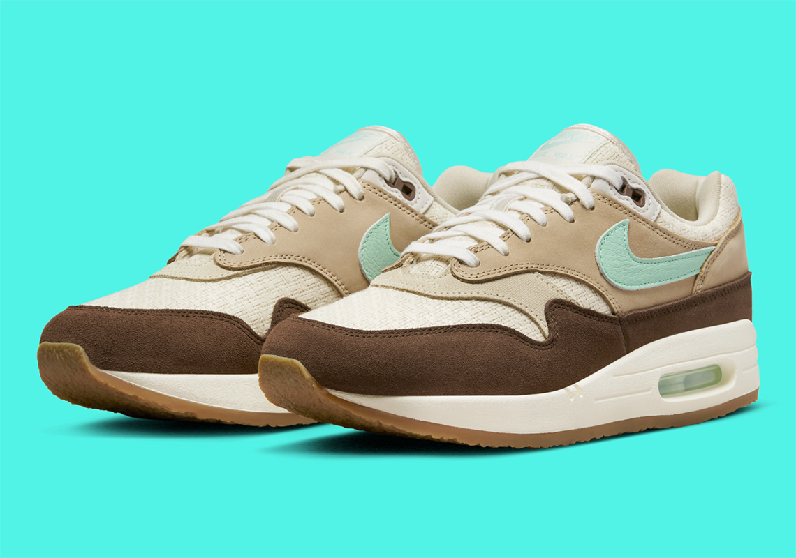 2004's Nike Air Max 1 "Crepe" Is Returning