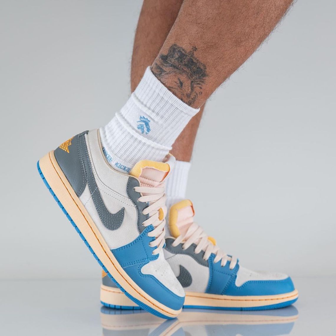 Air Jordan 1 Low Unc Grey Dz376 469 1