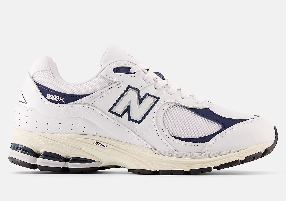 The New Balance 2002R Prepares A Simple "White/Natural Indigo" Colorway