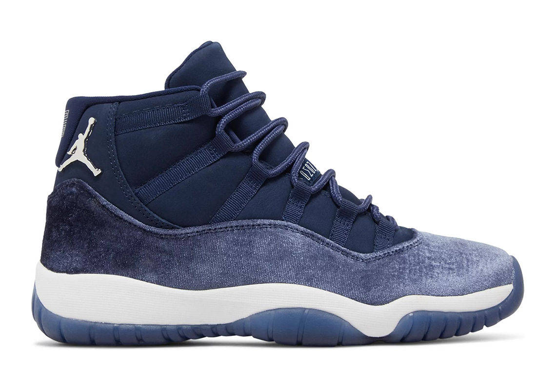 First Look At The Women's Exclusive Air Jordan 11 "Midnight Navy"