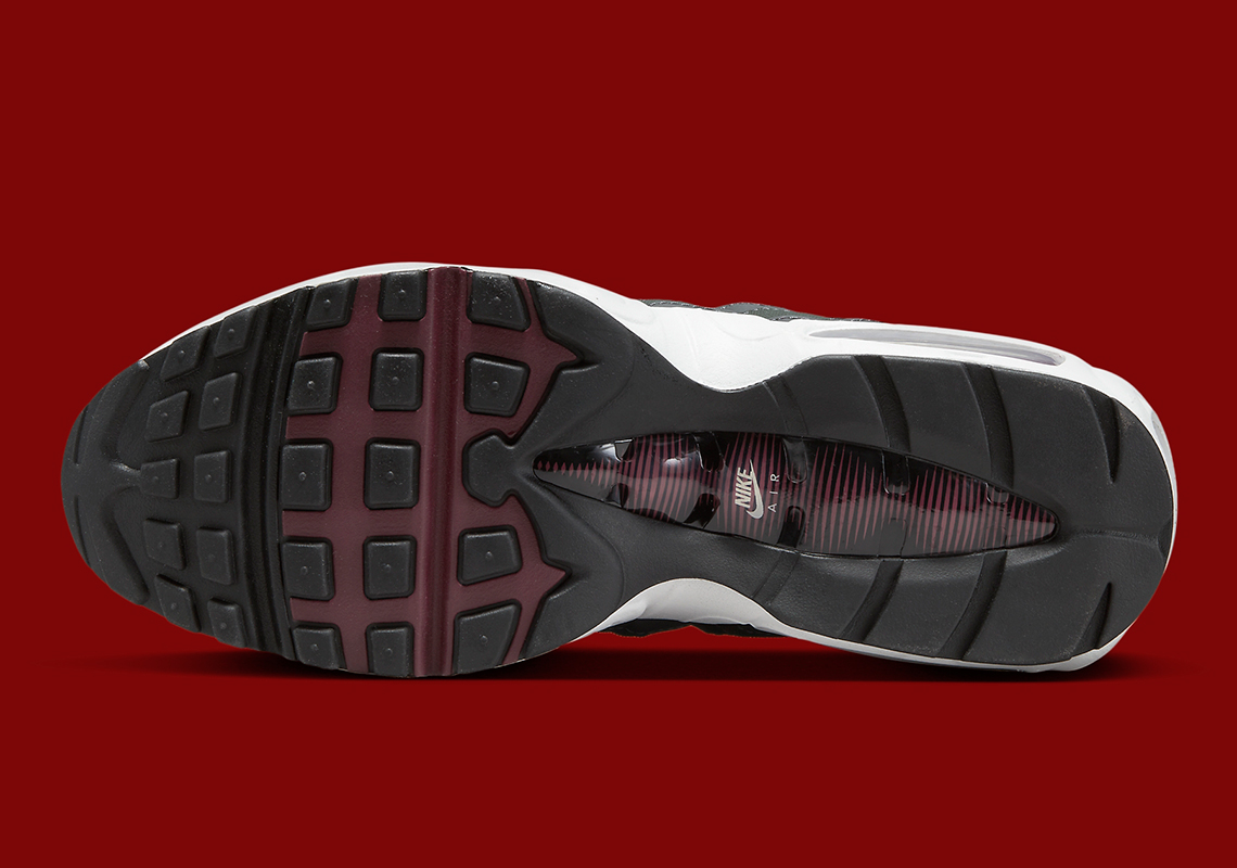 Nike Air Max 95 Grey Team Red Dq3982 001 4
