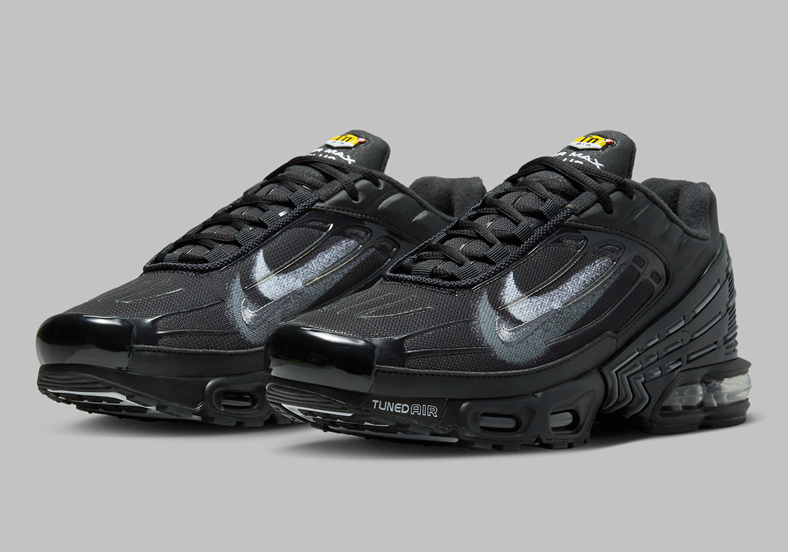 A Spray Painted "Stencil" Coats The Nike Air Max Plus 3