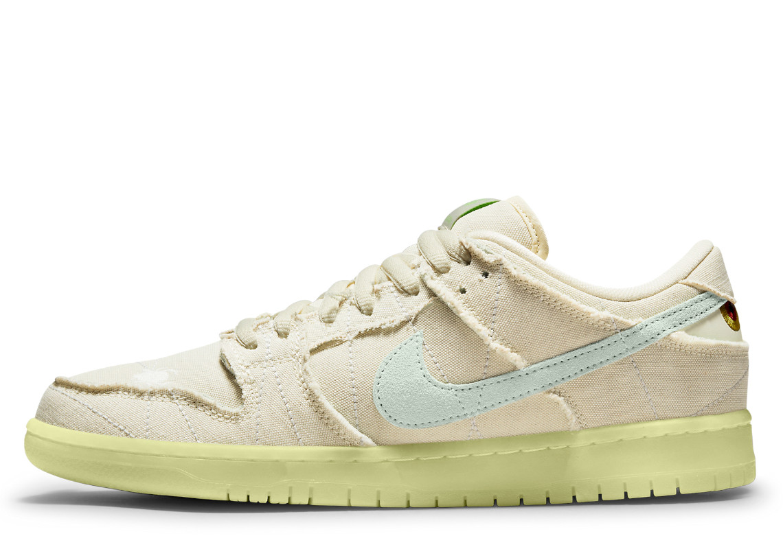 22 Halloween Sneakers 2022 10