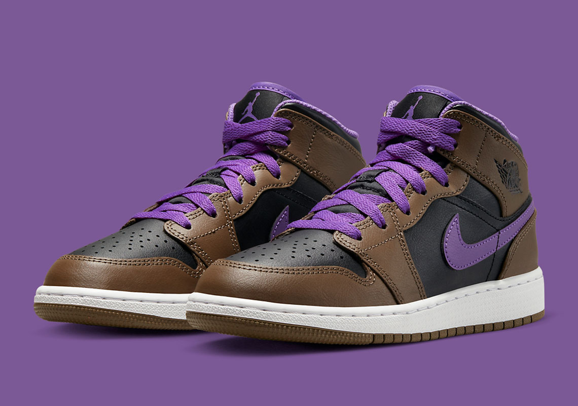 The "Purple Mocha" Scheme Rejoins On The Air Jordan 1 Mid