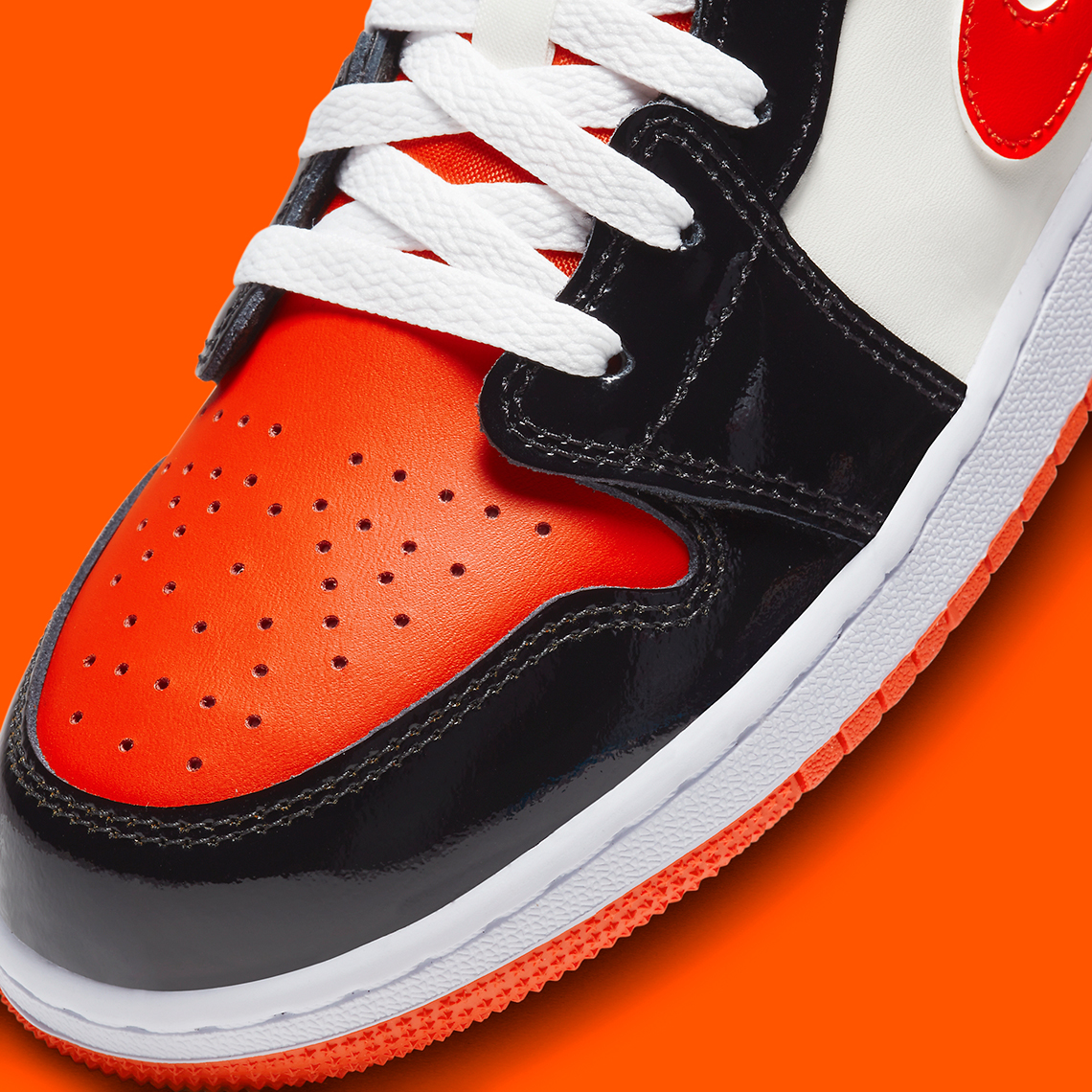 Air Jordan 1 Low Gs Halloween Dv1335 800 5