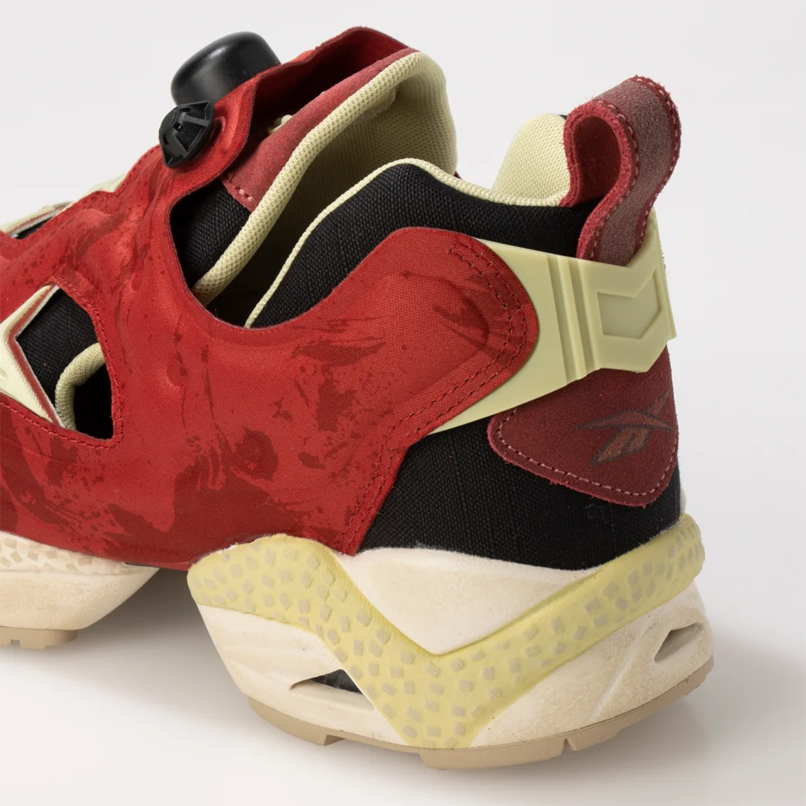 Capcom Street Fighter Ii Champion Edition Reebok Instapump Fury Gz9541 6