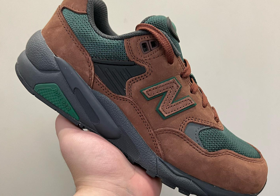 The New Balance 580 Adapts The “Beef & Broccoli” Look