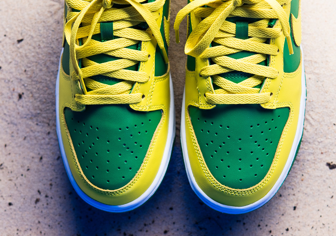 Nike Dunk Low Reverse Brazil Store List 3
