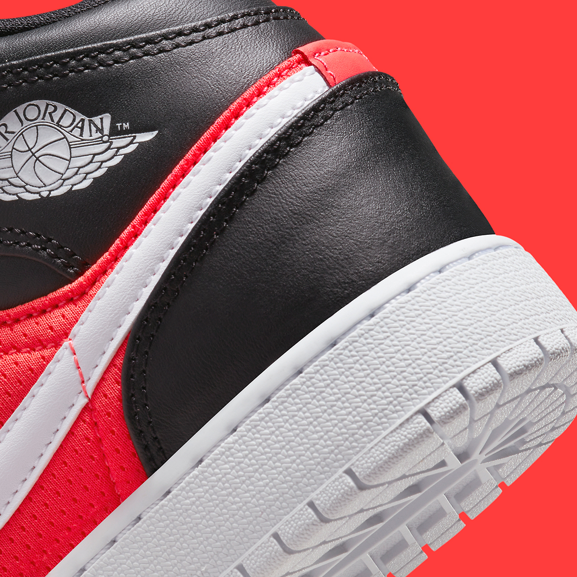 Air Jordan 1 Mid Gs White Black Infrared Fb4417 016 12