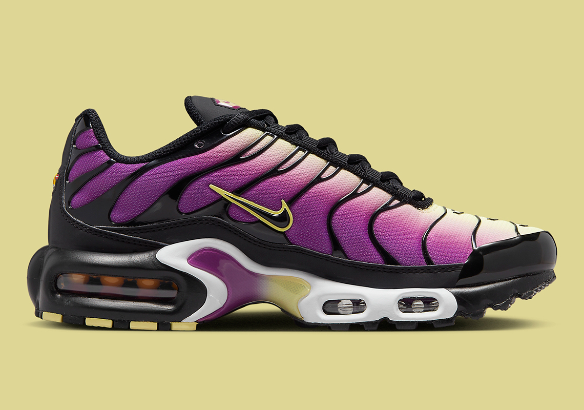 Nike Air Max Plus Black Fuchsia Yellow Fn3485 001 1
