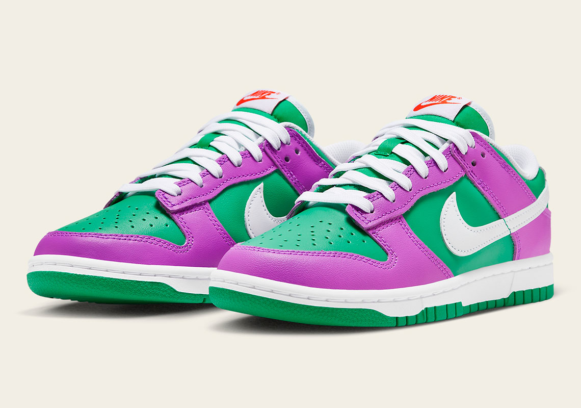 "Stadium Green" And "Fuchsia" Share This Nike Dunk Low