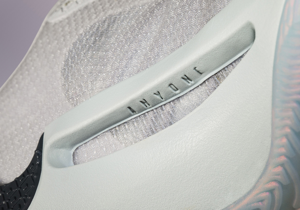 Nike Ion 1 Sabrina Ionescu Shoes 5