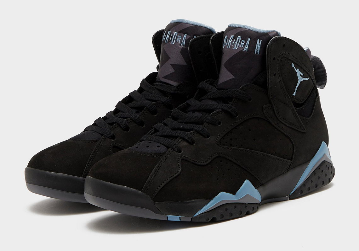First Look At The Air Jordan 7 “Chambray”