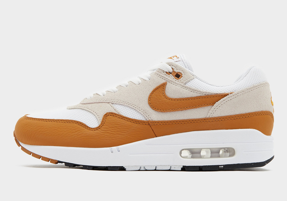 Magma Orange Mudguards Cover The Nike Air Max 1