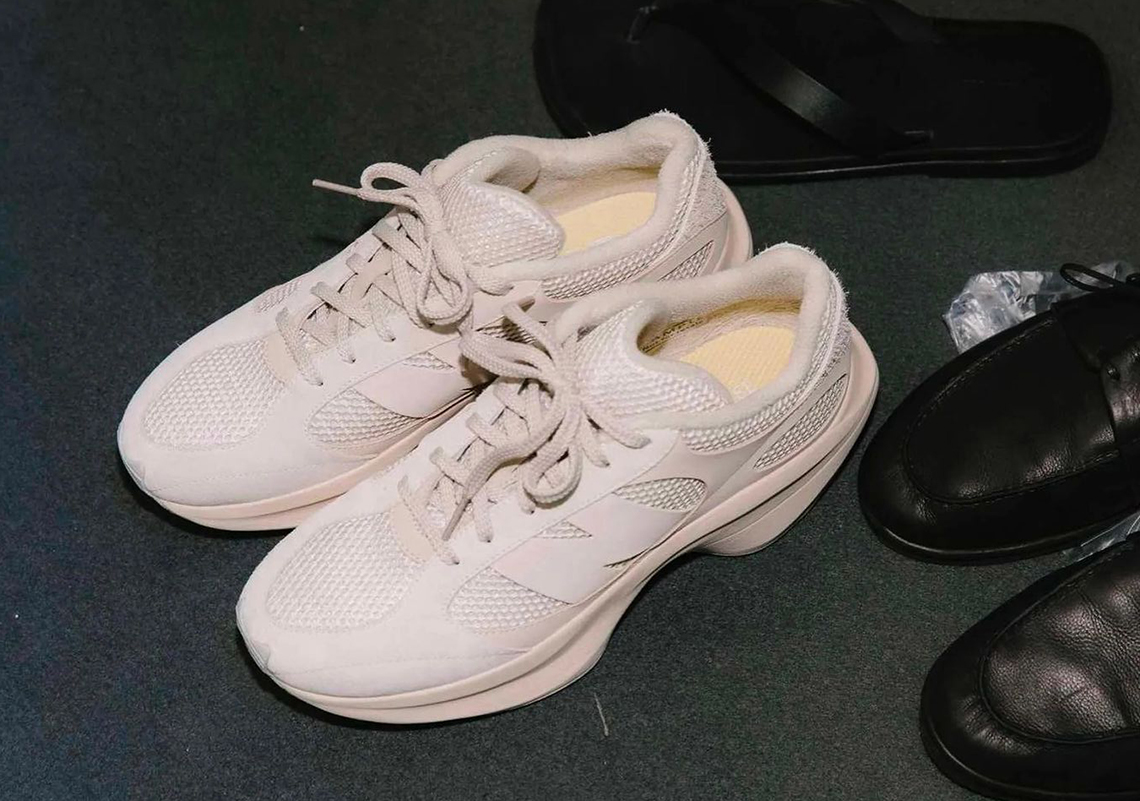 Auralee New Balance Warped Runner 6