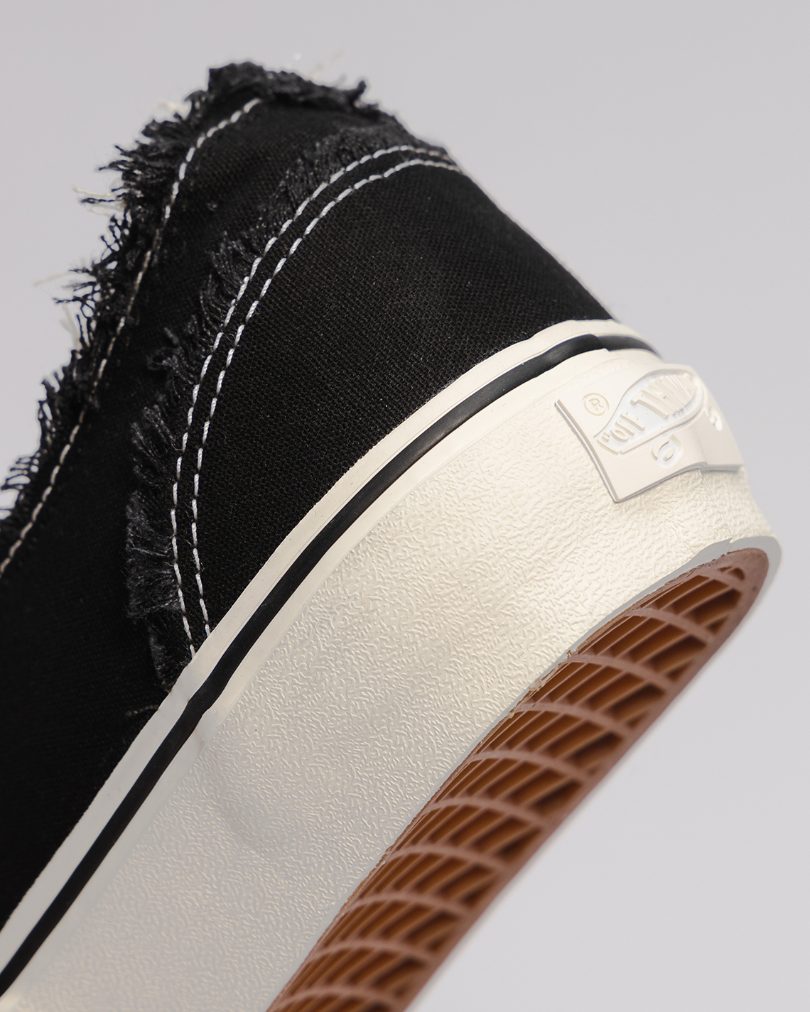 Invincible Vans Gnarly Pack Authentic 3