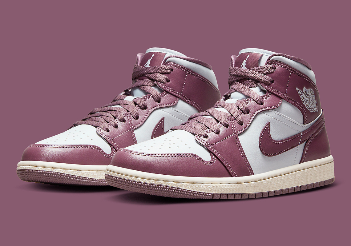Official Images Of The Air Jordan 1 Mid "Sky J Mauve"