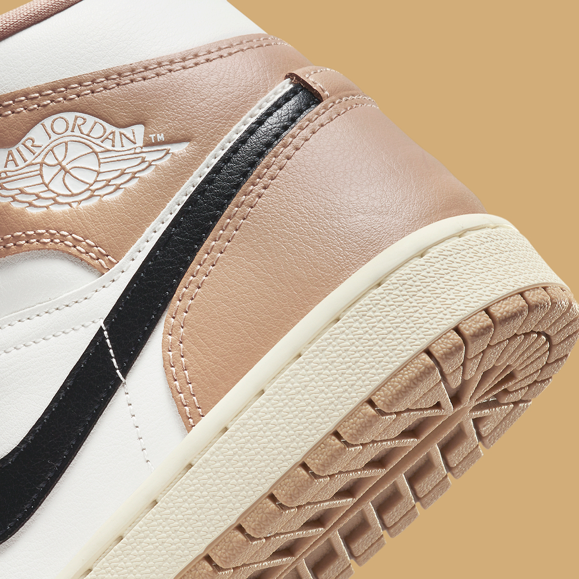 Air Jordan 1 Mid Womens Tan Black Bq6472 103 5