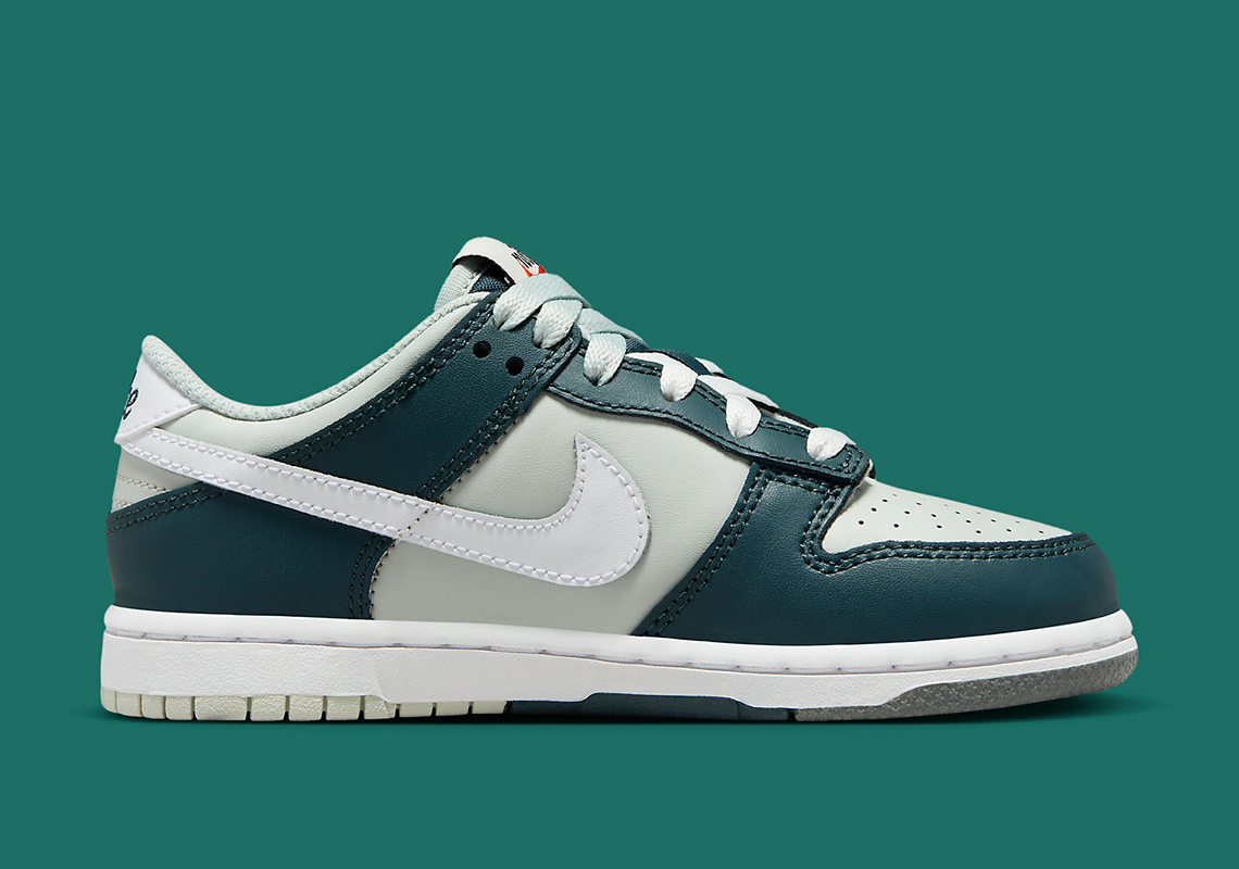 Nike Dunk Low Remix Split Sprurce Fb9108 300 8