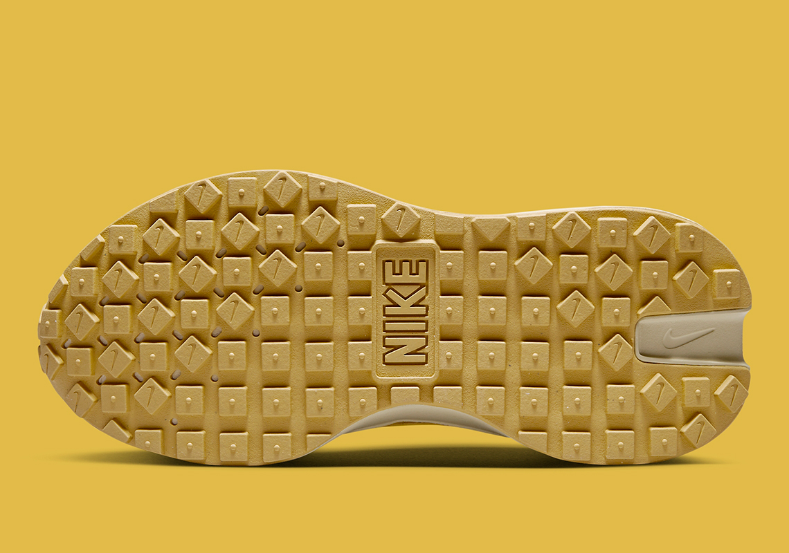 Nike Phoenix Waffle University Gold Fj1409 700 4