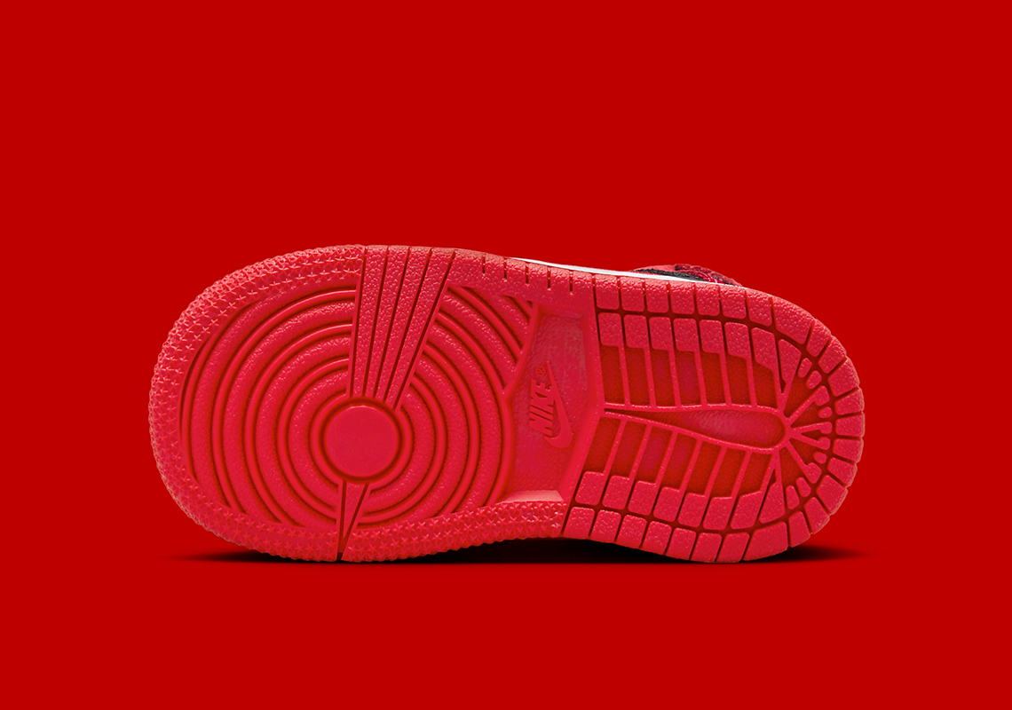 Air Jordan 1 Satin Bred Td Fd5305 061 Release Date 3