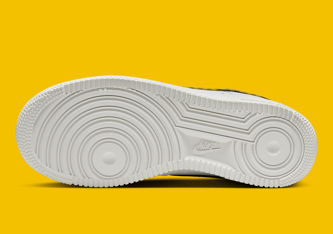 Nike Air Force 1 Low Gingham Yellow Black Dz2784 102 1