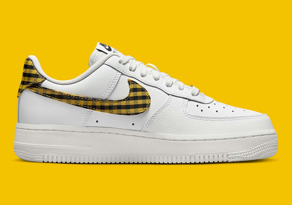 Nike Air Force 1 Low Gingham Yellow Black Dz2784 102 2