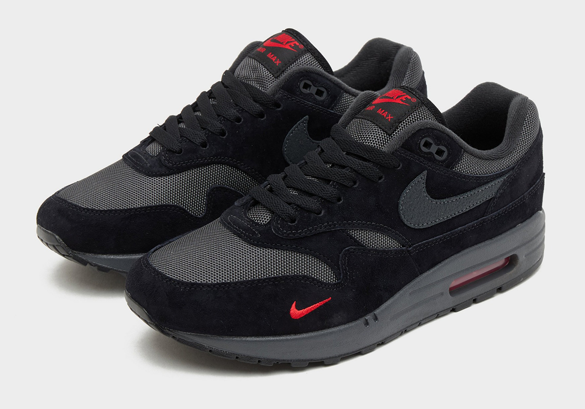Nike Air Max 1 Dracula 2024 3