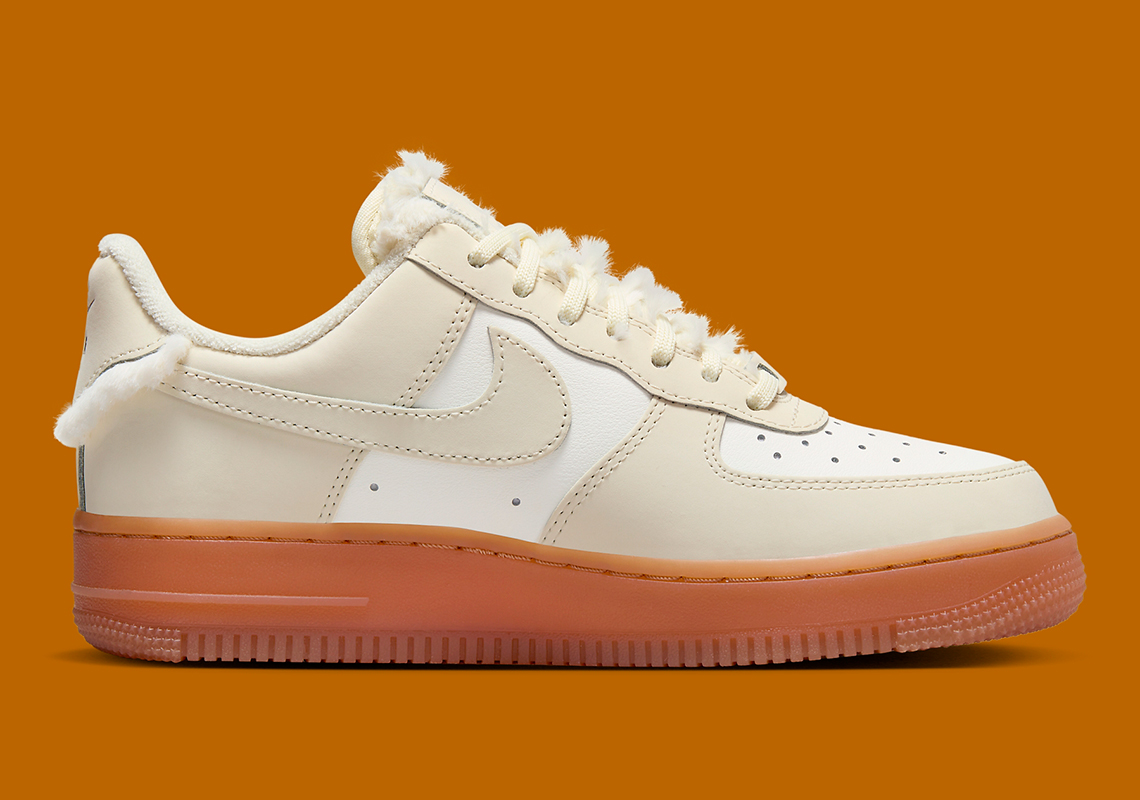 Nike Air Force 1 Low Lx Sail Gum Faux Fur Fv3701 119 7