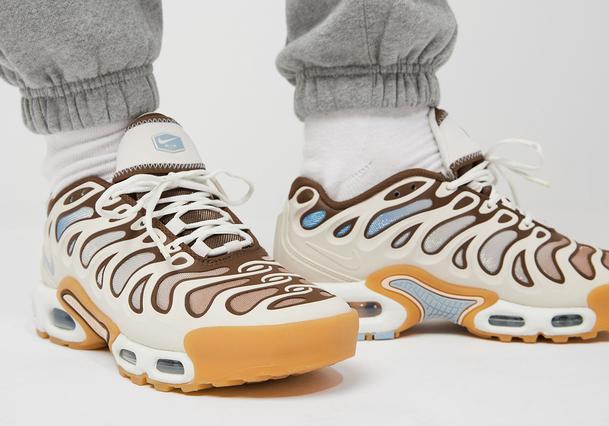 The Nike Air Max Plus Drift “Phantom” Releases On February 15th