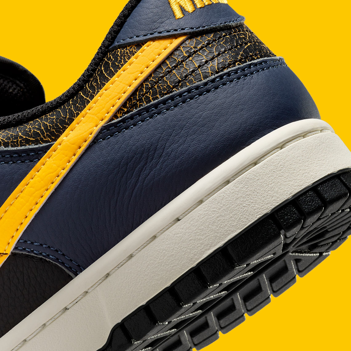 Nike Dunk Low Vintage Michigan Fz4014 010 5