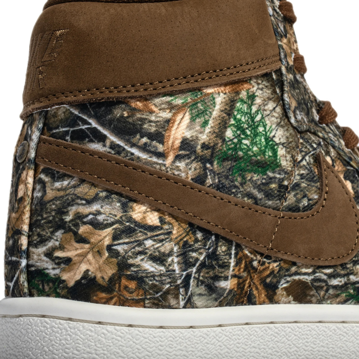 Jordan Air Ship Fd1324 900 02.jpg