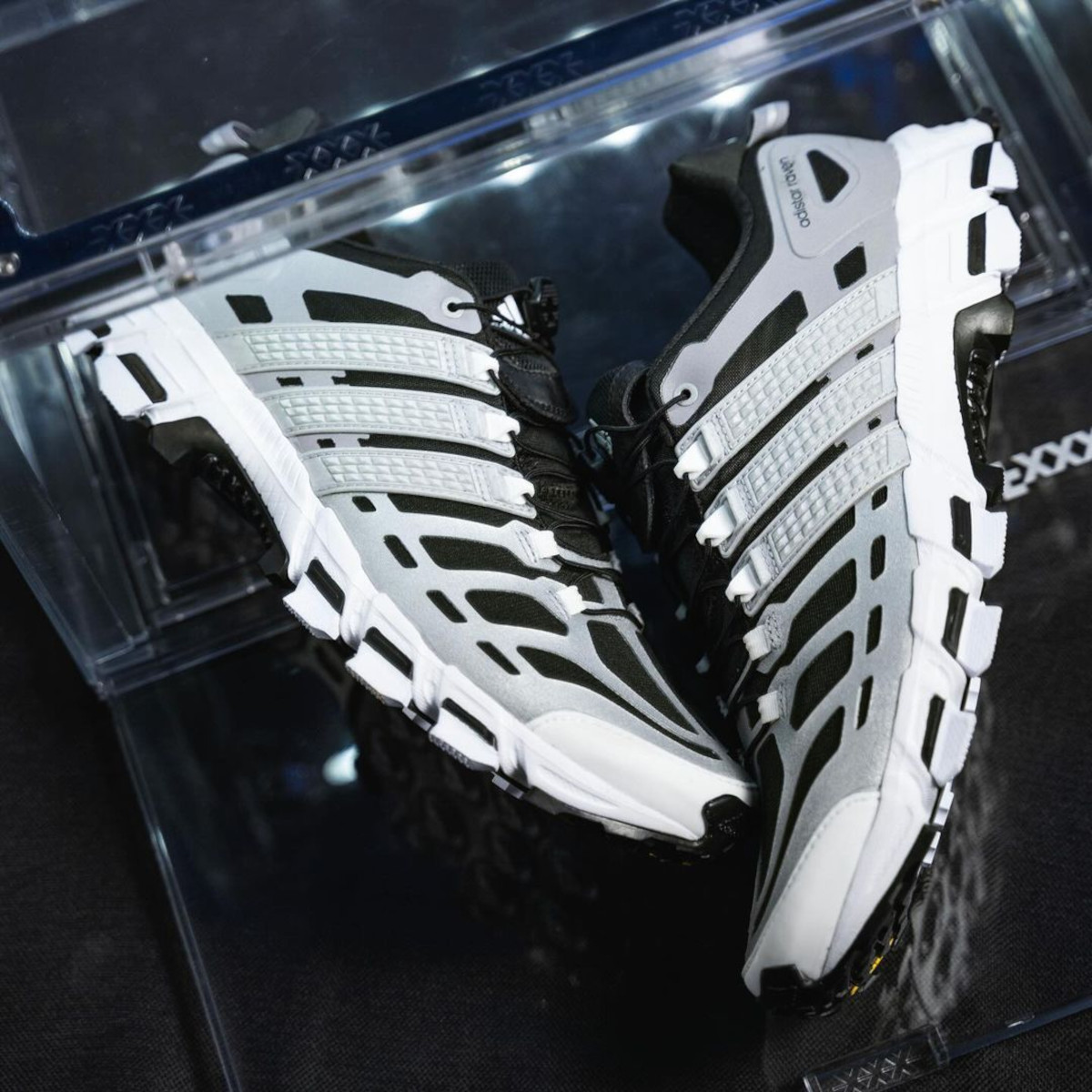 Adidas Adistar Raven 3 2024 Retro 7