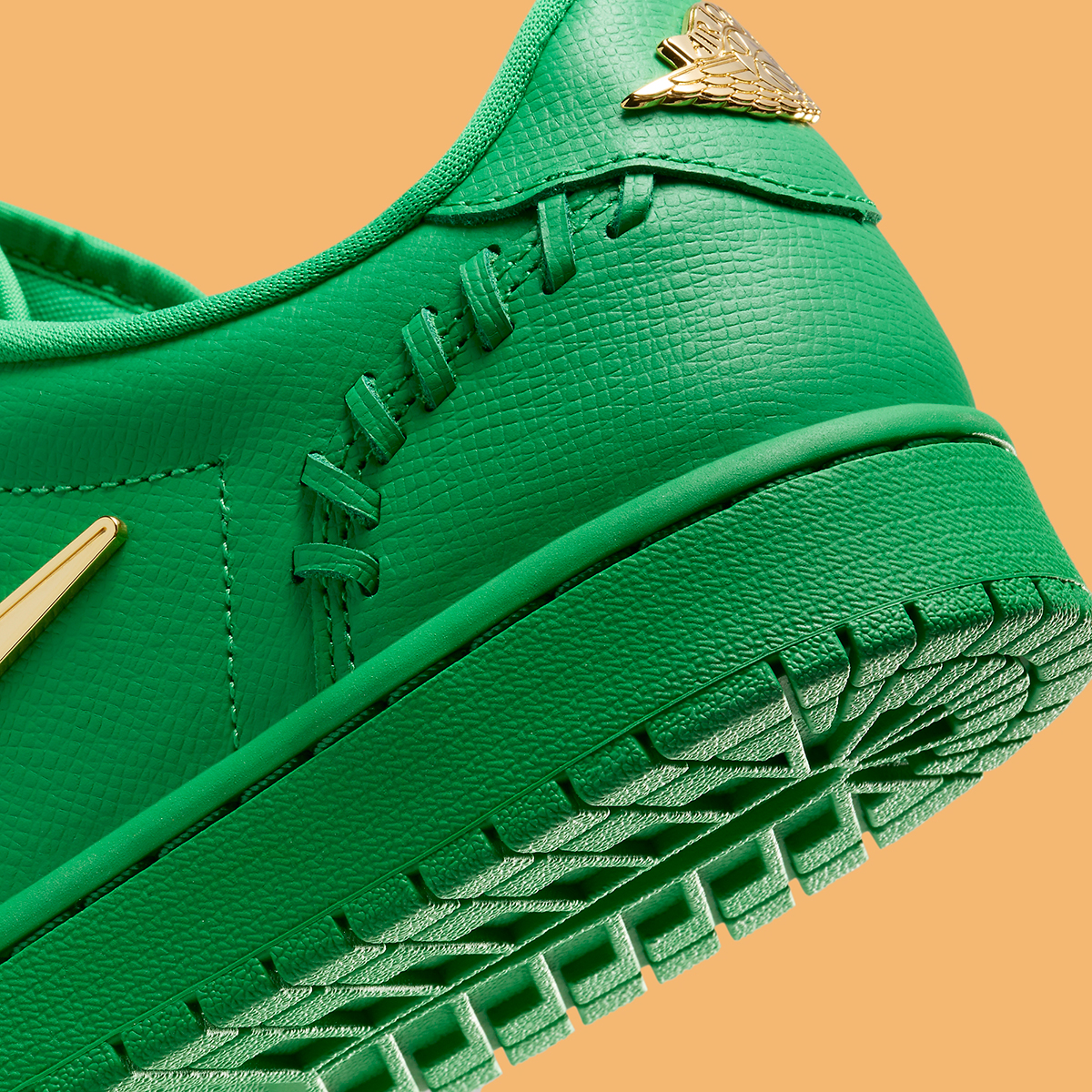 Air Jordan 1 Low Og Method Of Make Green Gold 11