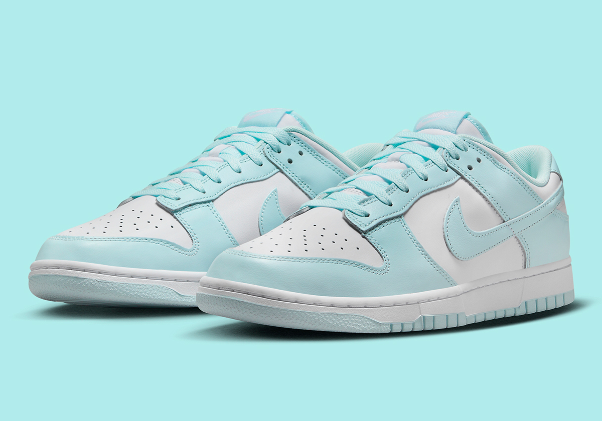 Nike Keeps It Winter-Friendly With "Glacier Blue" Dunks