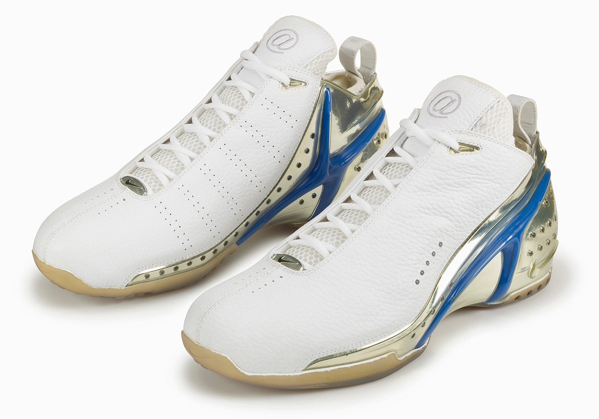 Sneakerstorysunday Ultraflight Chrome