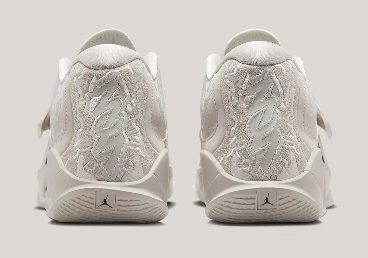 Jordan Zion 3 Se Light Bone Fn1714 040 2