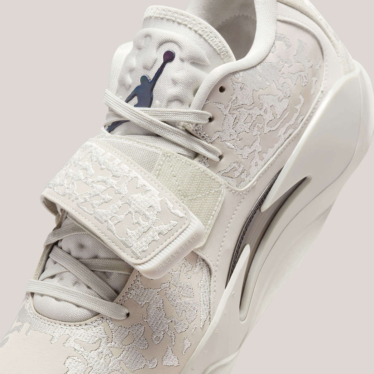 Jordan Zion 3 Se Light Bone Fn1714 040 3