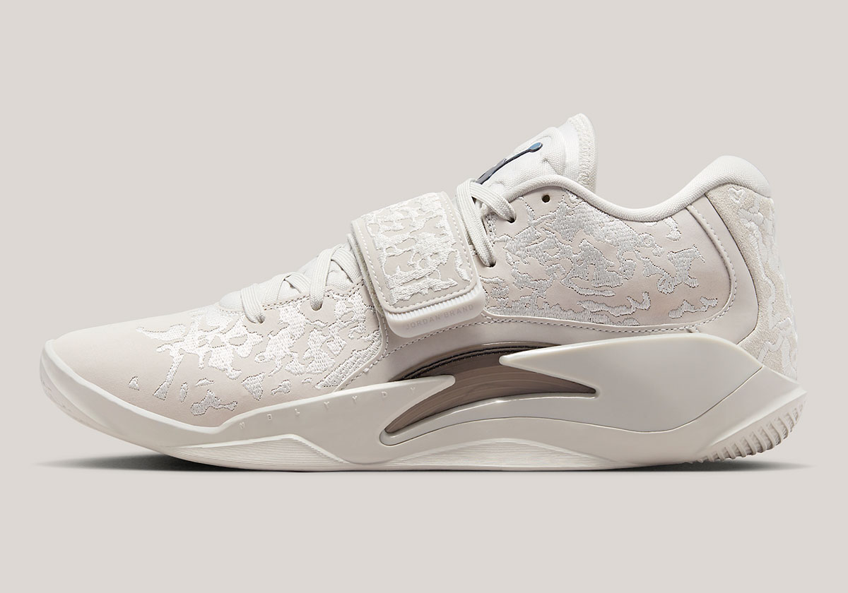 Jordan Zion 3 Se Light Bone Fn1714 040 6