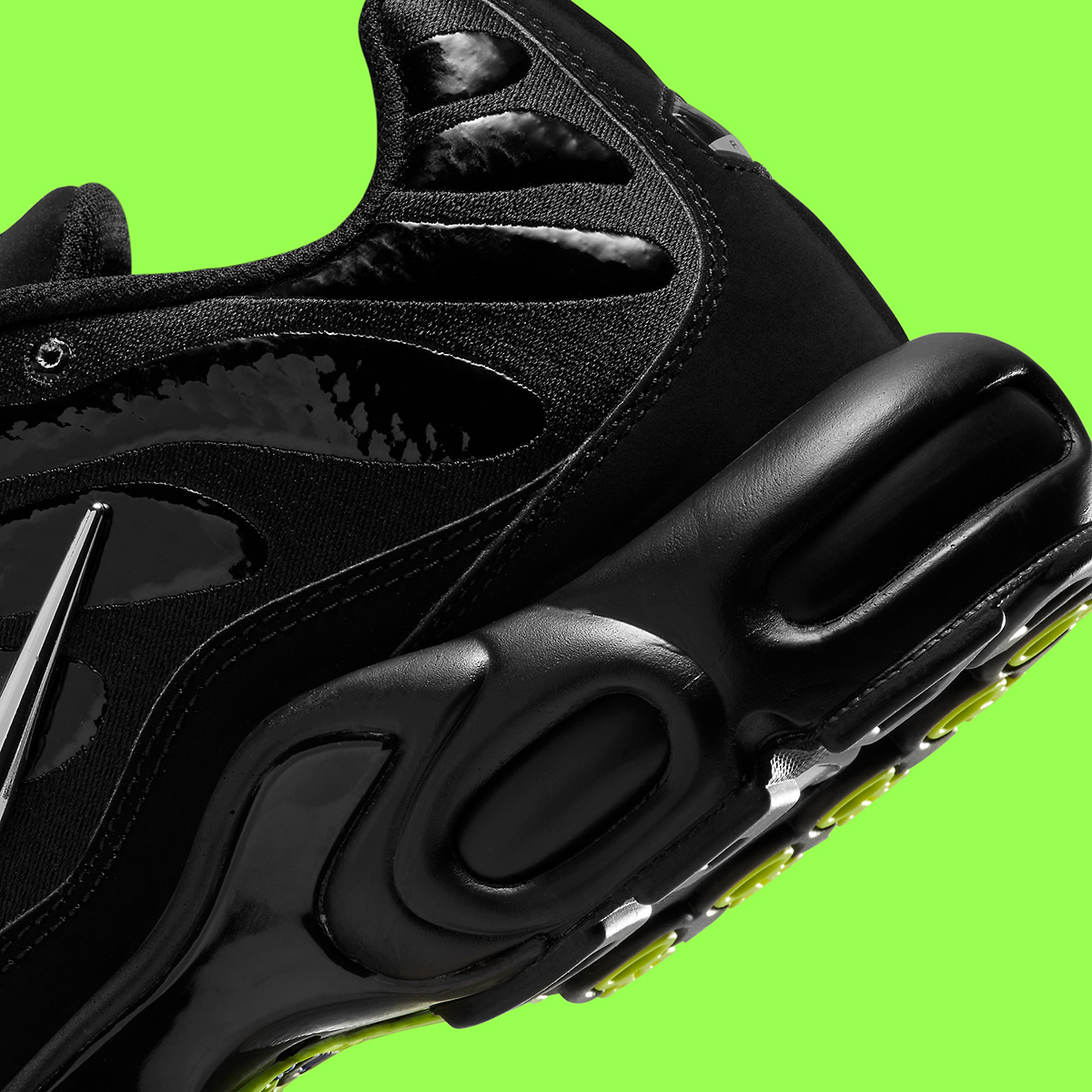 Nike Air Max Plus Black Volt Fj2591 001 2