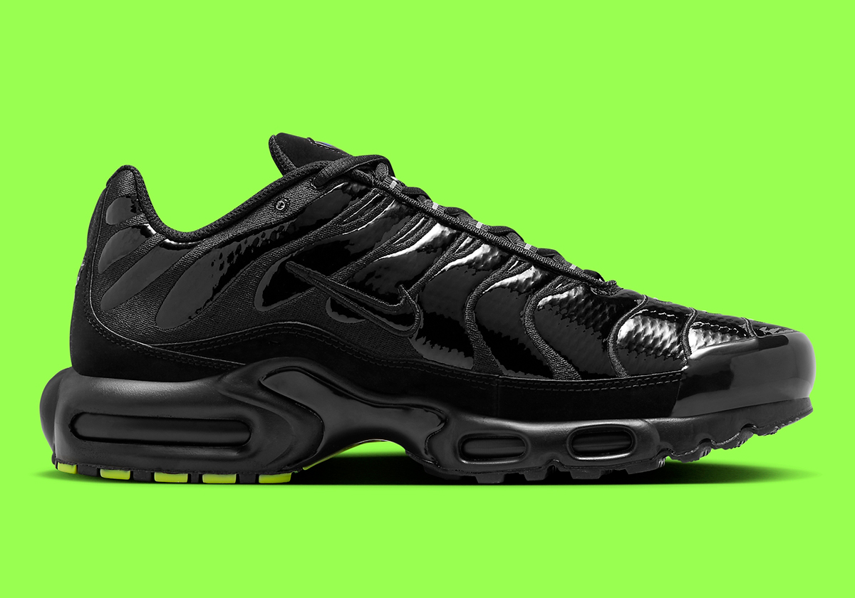 Nike Air Max Plus Black Volt Fj2591 001 3