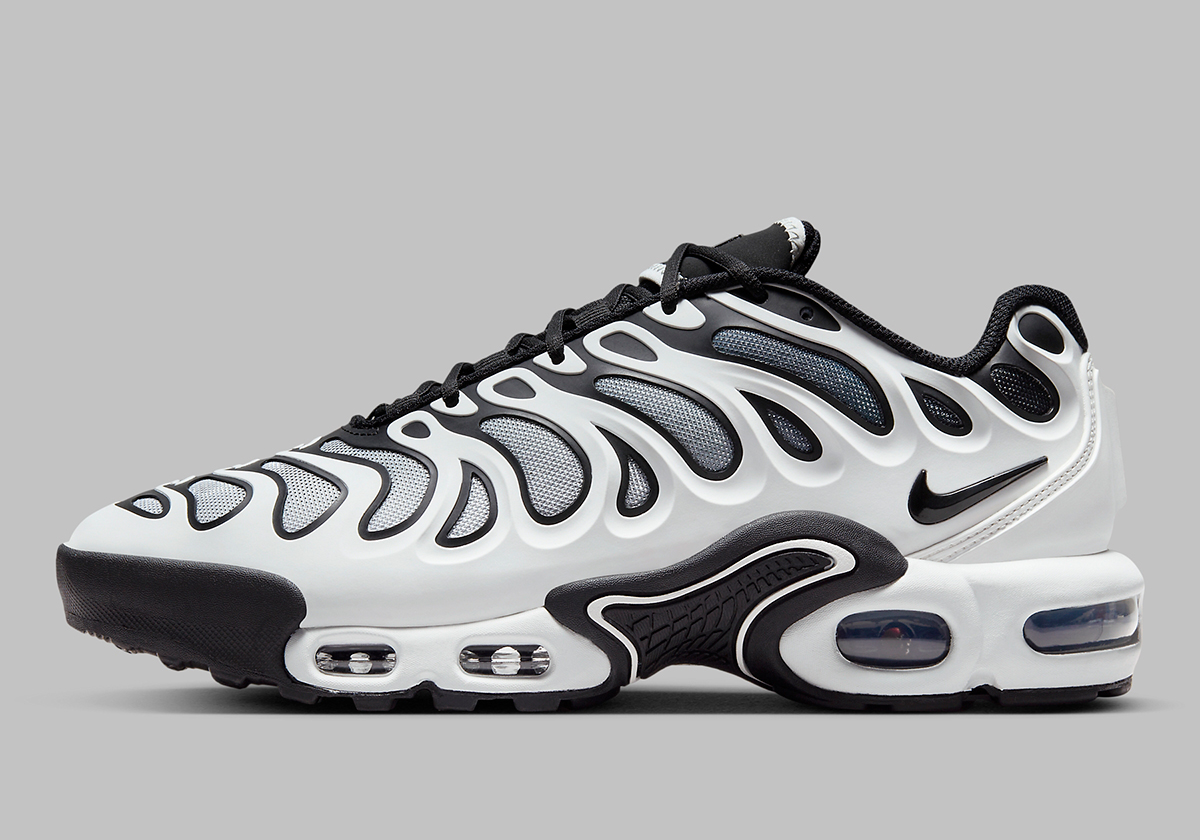 Nike Air Max Plus Drift White Black 2