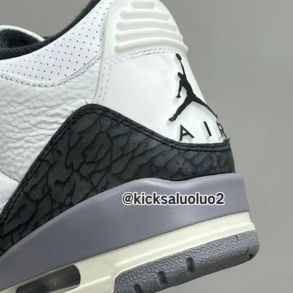 Air Jordan 3 Summit White Fire Red Cement Grey Black Ct8532 106 4