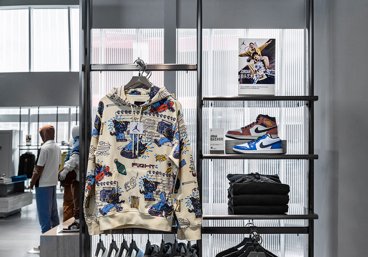 Jordan World Of Flight Beijing Santilun Store 6